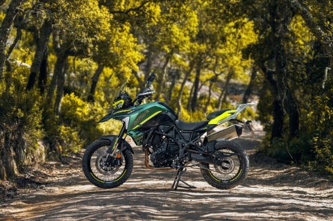 TRK 702 X 7