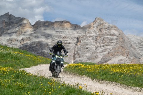 TRK 902 Xplorer 1